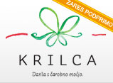 Krilca so darila mogočne sorte. Čudovito lepa so in koristna, pa čeprav jih ne morete prijeti. Z njimi ne opravite še enega nakupa, temveč naredite nadvse dobro delo. Vašega denarja ne dobi tovarna, temveč bitja v stiski. Vaš nakup ne obremeni okolja, temveč osreči zdaj otroka zdaj delfina zdaj skupnost. Vaše darilo ne konča v omari, temveč lepo vsem na očeh, izpostavljeno na mizi ali steni!